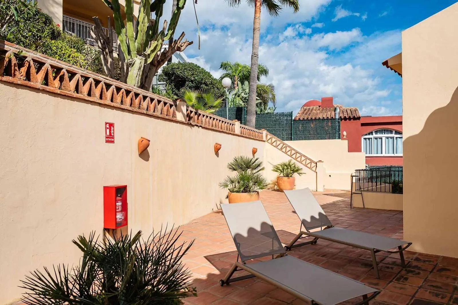 Garden & Sea Apartments Mijas Costa & Fuengirola El Faro 0*,