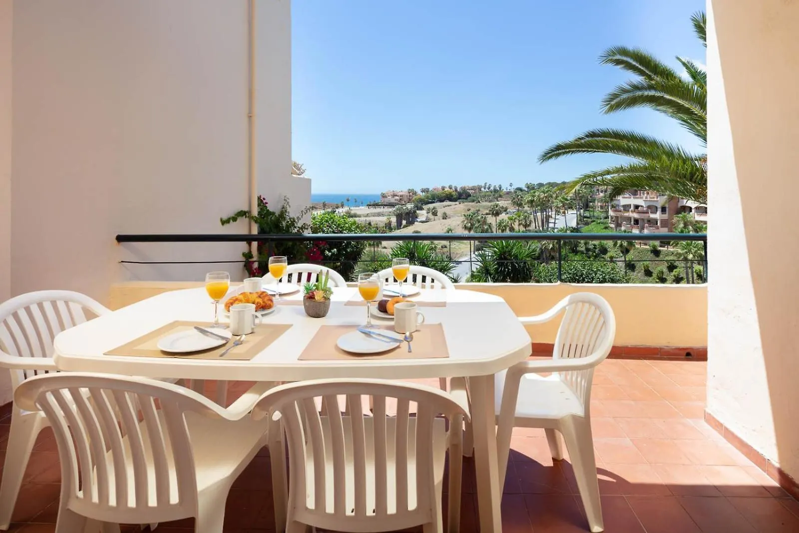 Garden & Sea Apartments Mijas Costa & Fuengirola El Faro 0*,