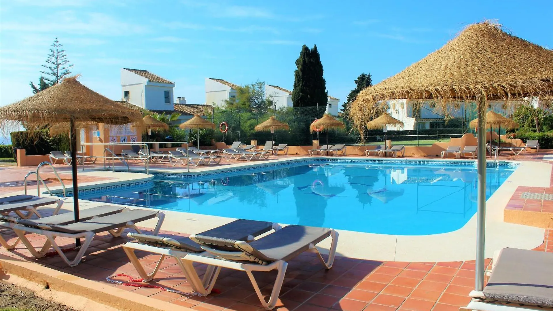 Garden & Sea Apartments Mijas Costa & Fuengirola El Faro 0*,  Spanien